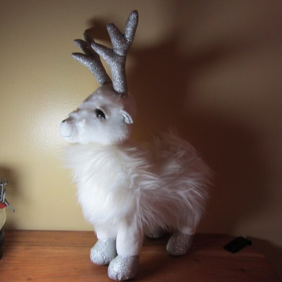 plush 2019 trov white and silver reindeer retired (W4216) - Picture 1 of 12